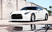 cars nissan nissan skyline gtr35 white cars nissan gtr r35 1680x1050 wallpaper 